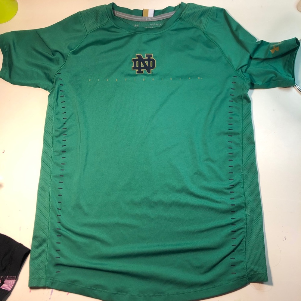 Norte dame under armor athletic shirt☘️☘️☘️